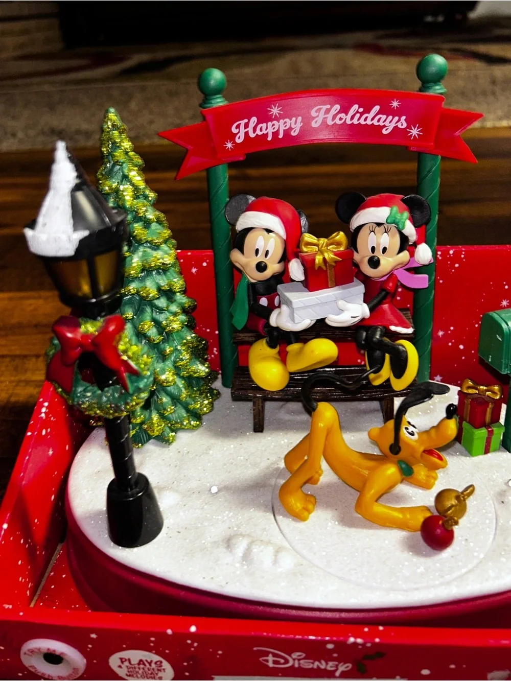 Disney ~ Mickey & Minnie Mouse Christmas Animated/Musical Mail Box Scene ~ New